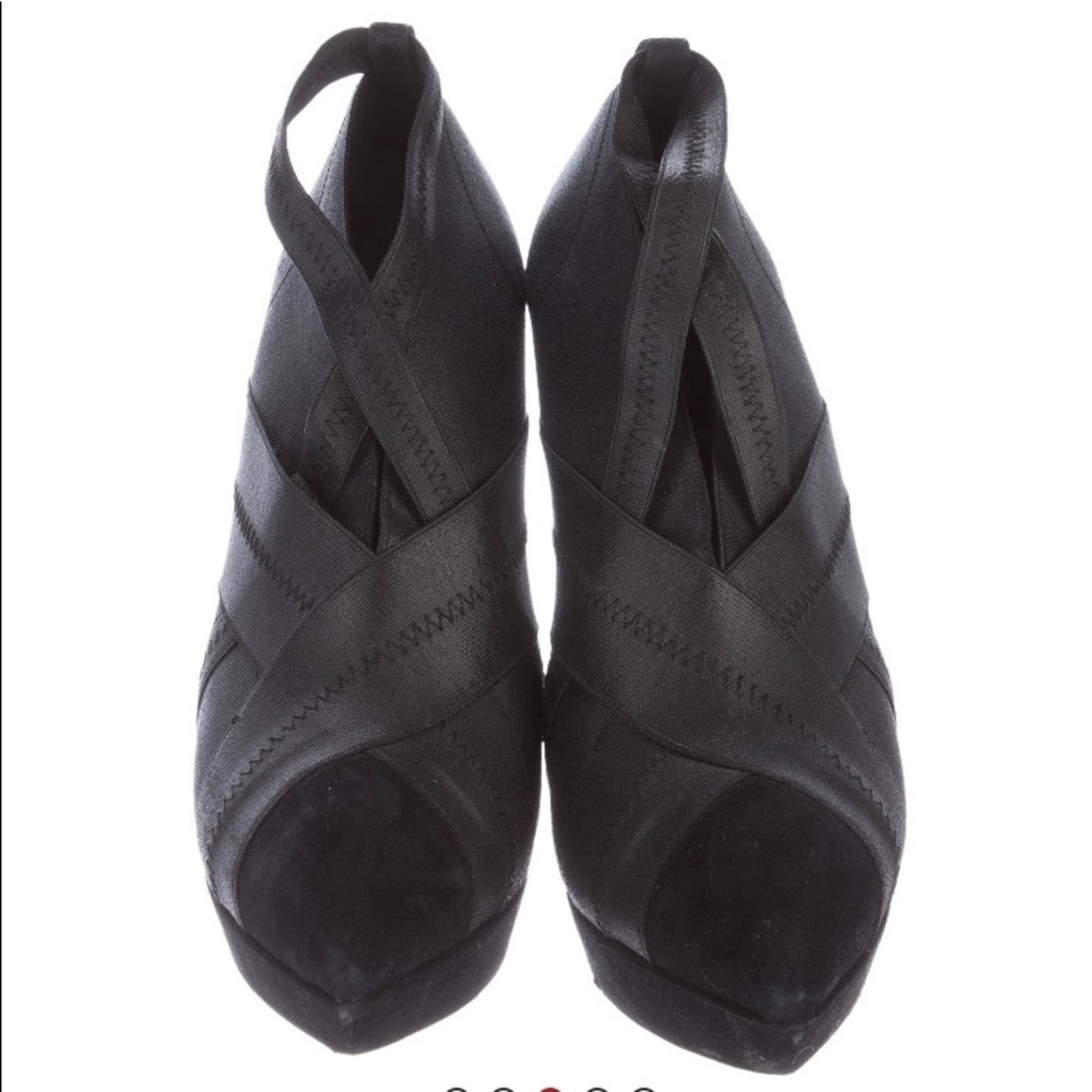 Ysl Yves Saint Laurent Divine Platform Booties